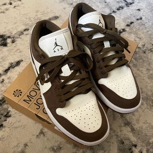 Womens Air Jordan 1 Low SW Size 9 Light Olive